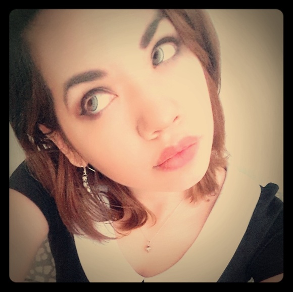 Meet your Posher - Picture 1 of 1